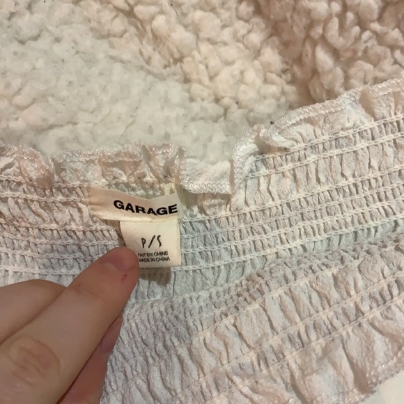 Off the shoulder flowy top - Picture 2 of 3